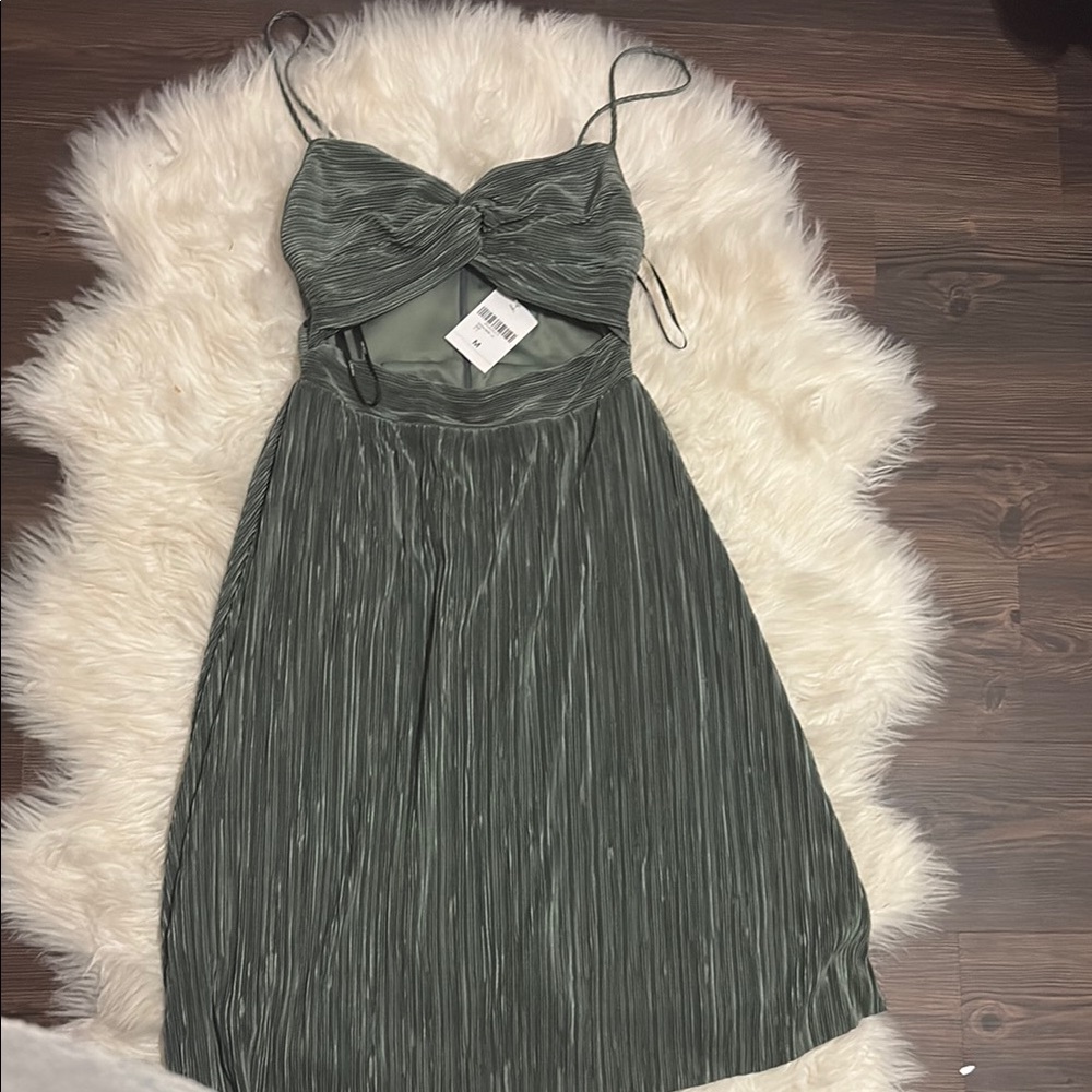 Elegant Green Women's Dress